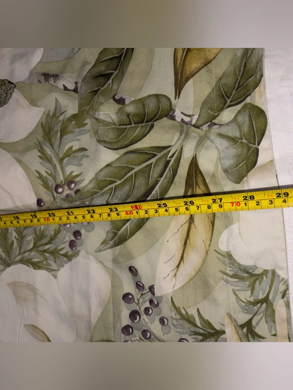 RARE like new Pottery Barn Magnolia Pillow euro sham cover 29” x 29”